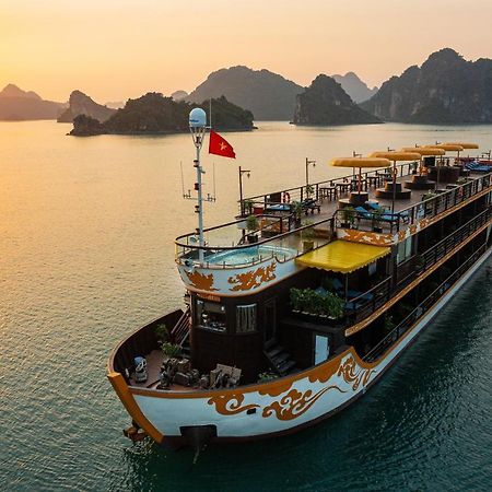 Nostalgia Halong Cruise Hotel Ha Long Exterior foto