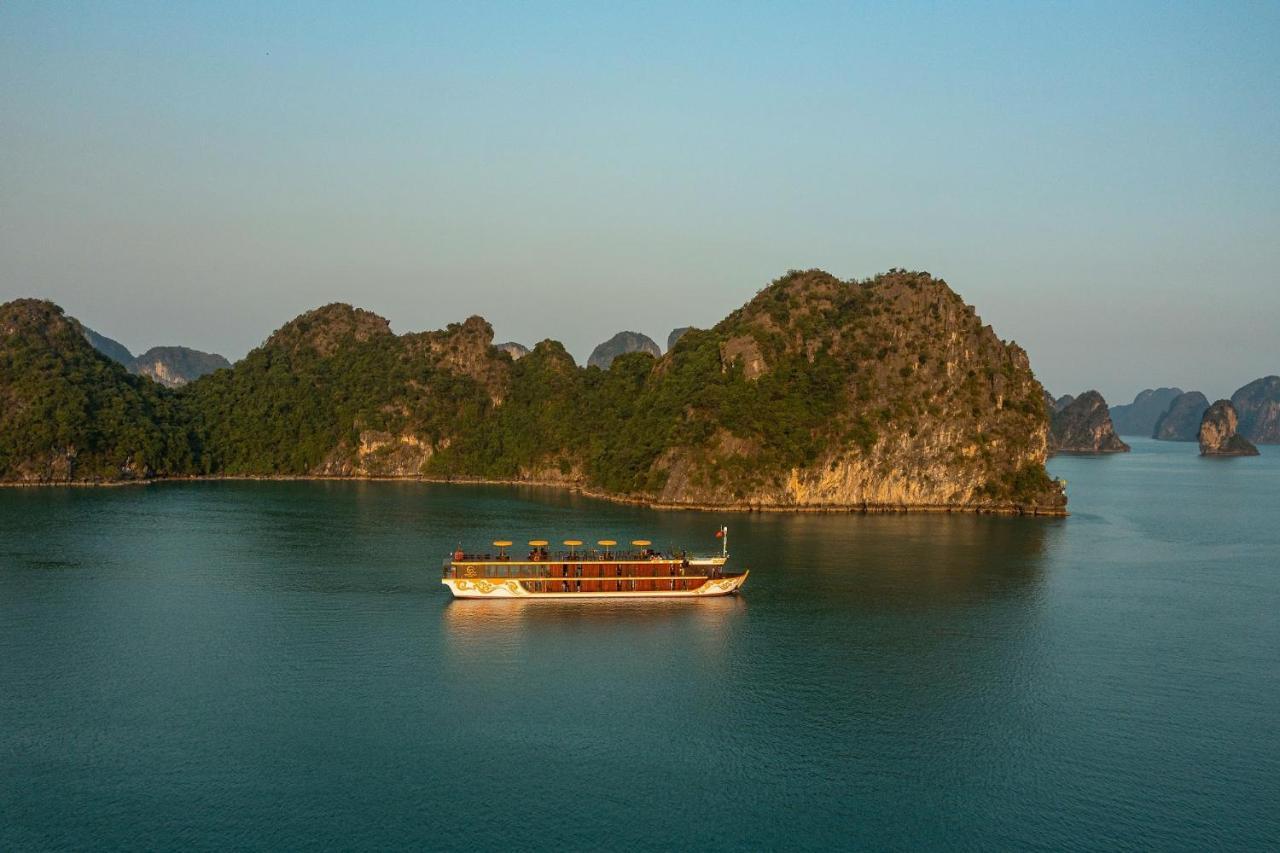 Nostalgia Halong Cruise Hotel Ha Long Exterior foto