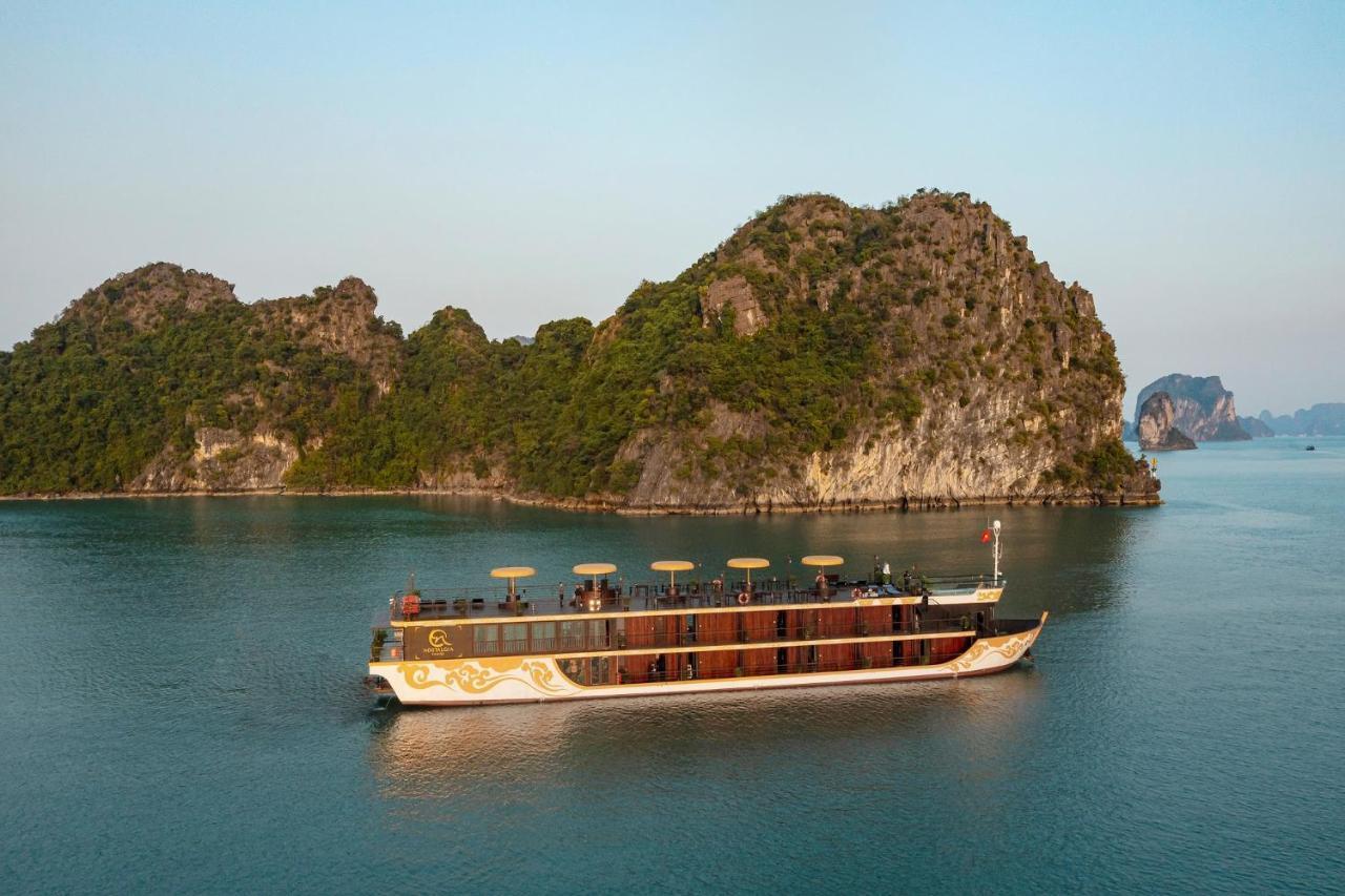 Nostalgia Halong Cruise Hotel Ha Long Exterior foto