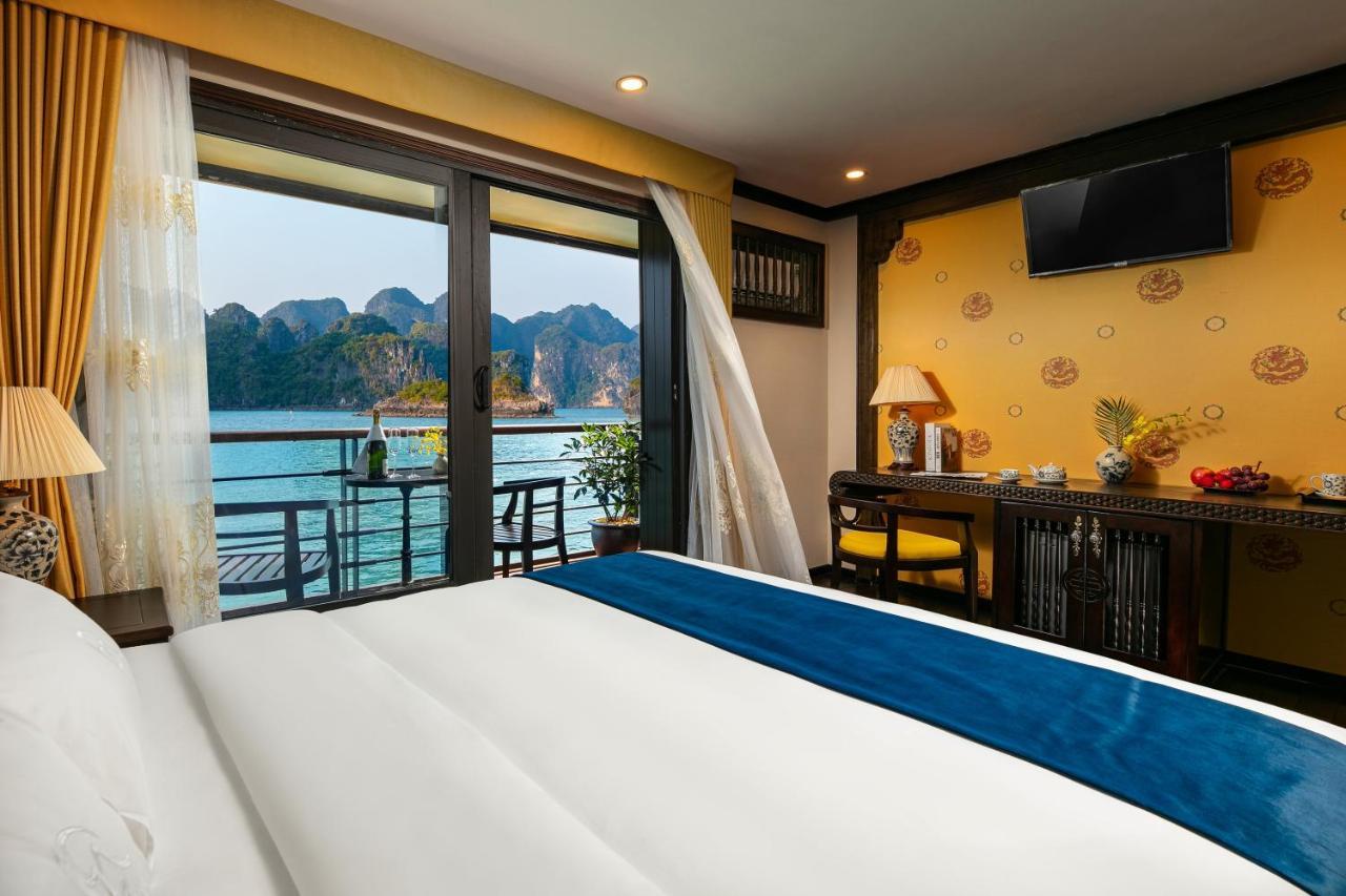 Nostalgia Halong Cruise Hotel Ha Long Exterior foto