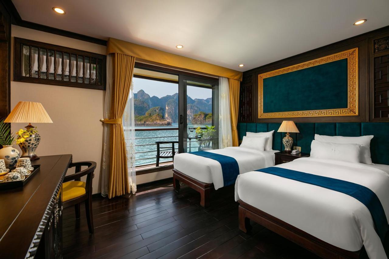 Nostalgia Halong Cruise Hotel Ha Long Exterior foto