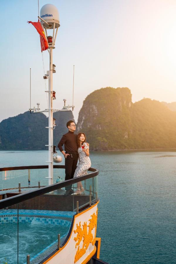 Nostalgia Halong Cruise Hotel Ha Long Exterior foto