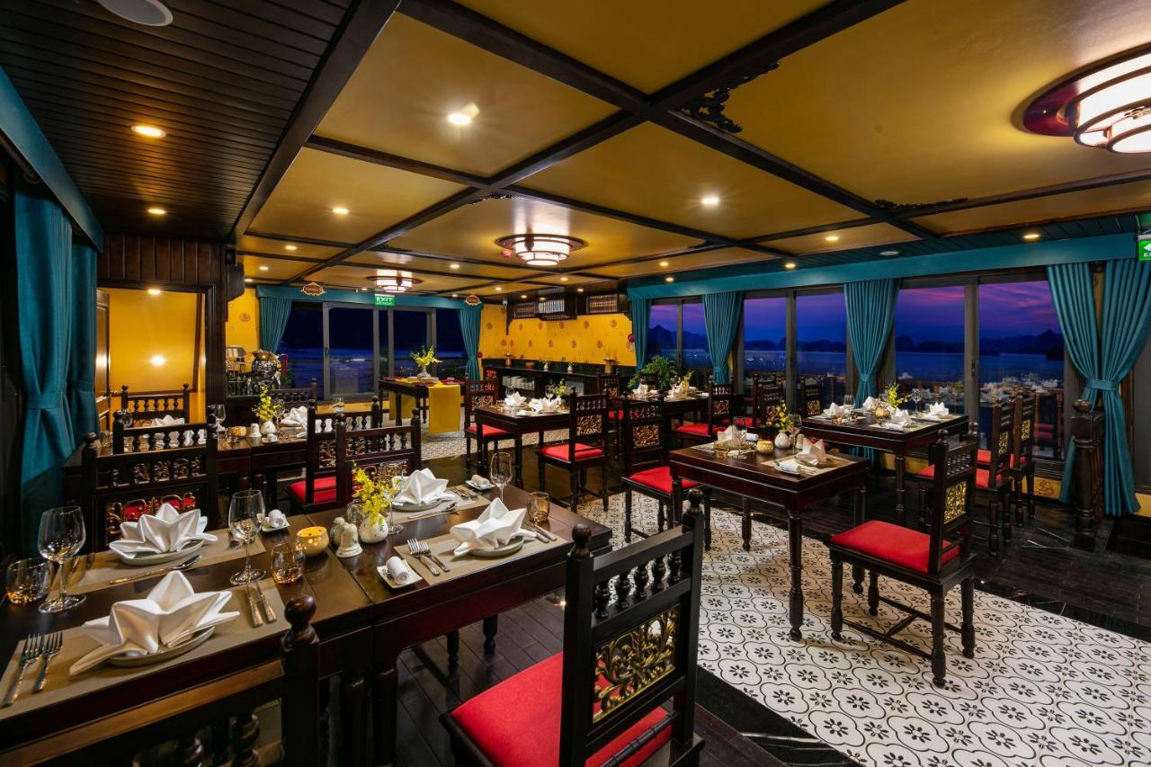 Nostalgia Halong Cruise Hotel Ha Long Exterior foto